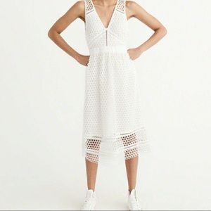 Abercrombie V neck white midi dress